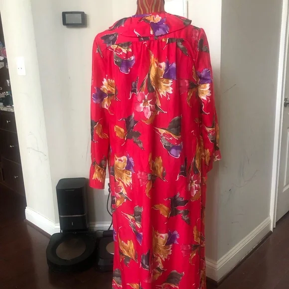 Vintage JC Penney Floral Print Ruffle Front Detail Loungewear